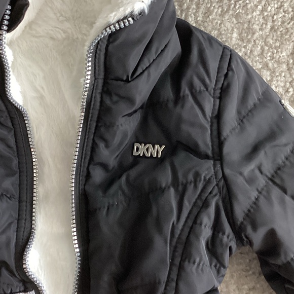 DKNY Black and White Kids Puffer Coat - NEW - Picture 4 of 5